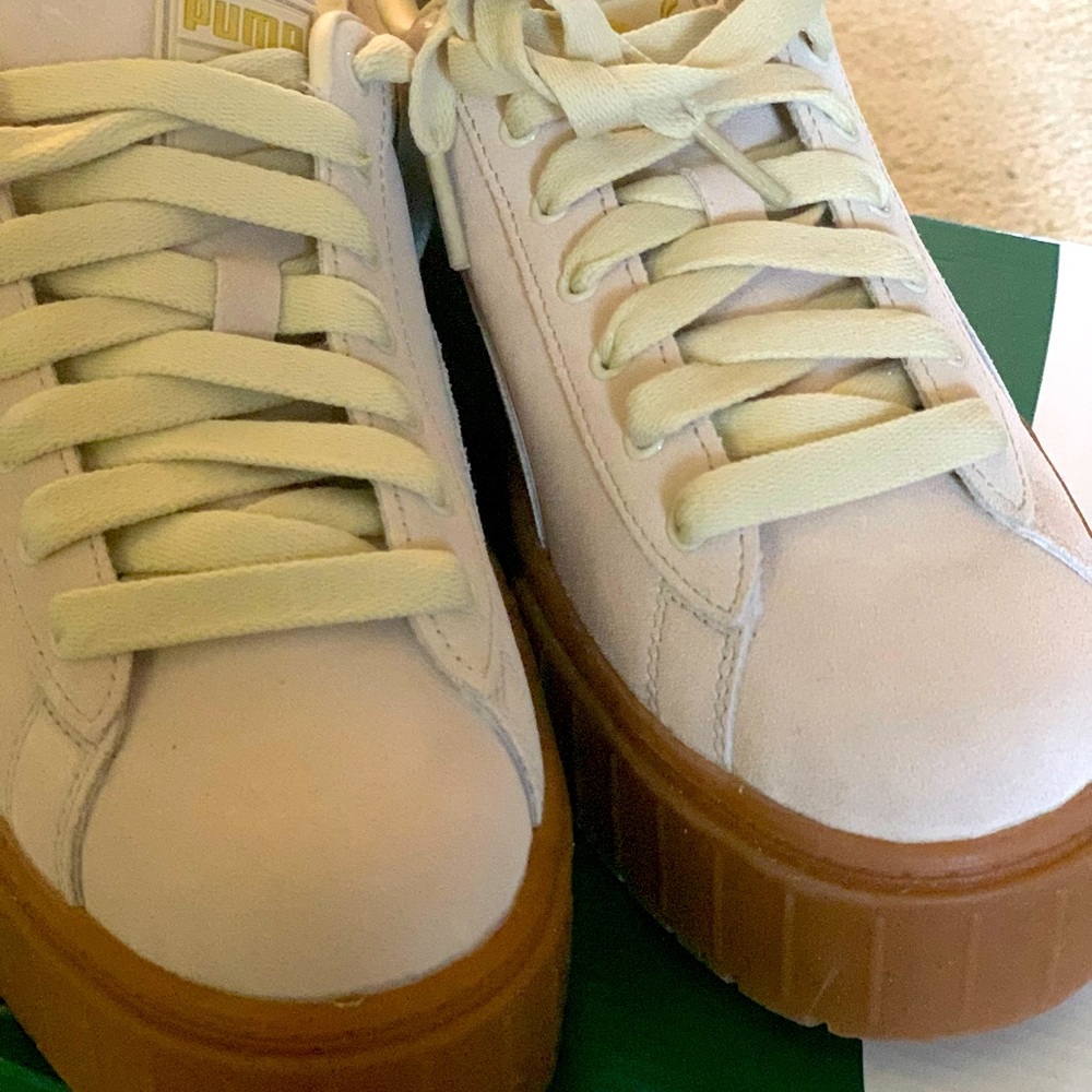 NIB Puma Mayze Oatmeal Platform  Women’s Size 8.5 Sneakers Casual  380784 06